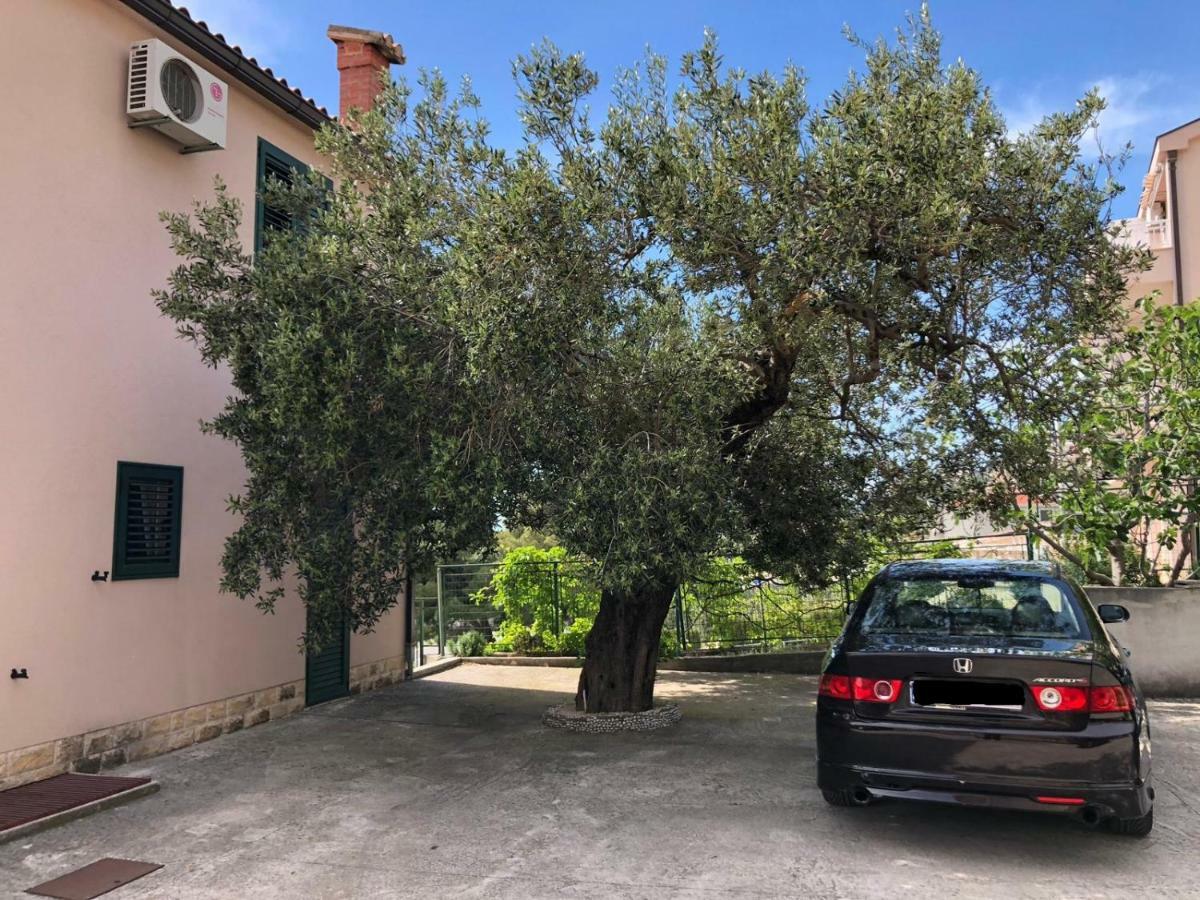 Villa Oliva Makarska Buitenkant foto